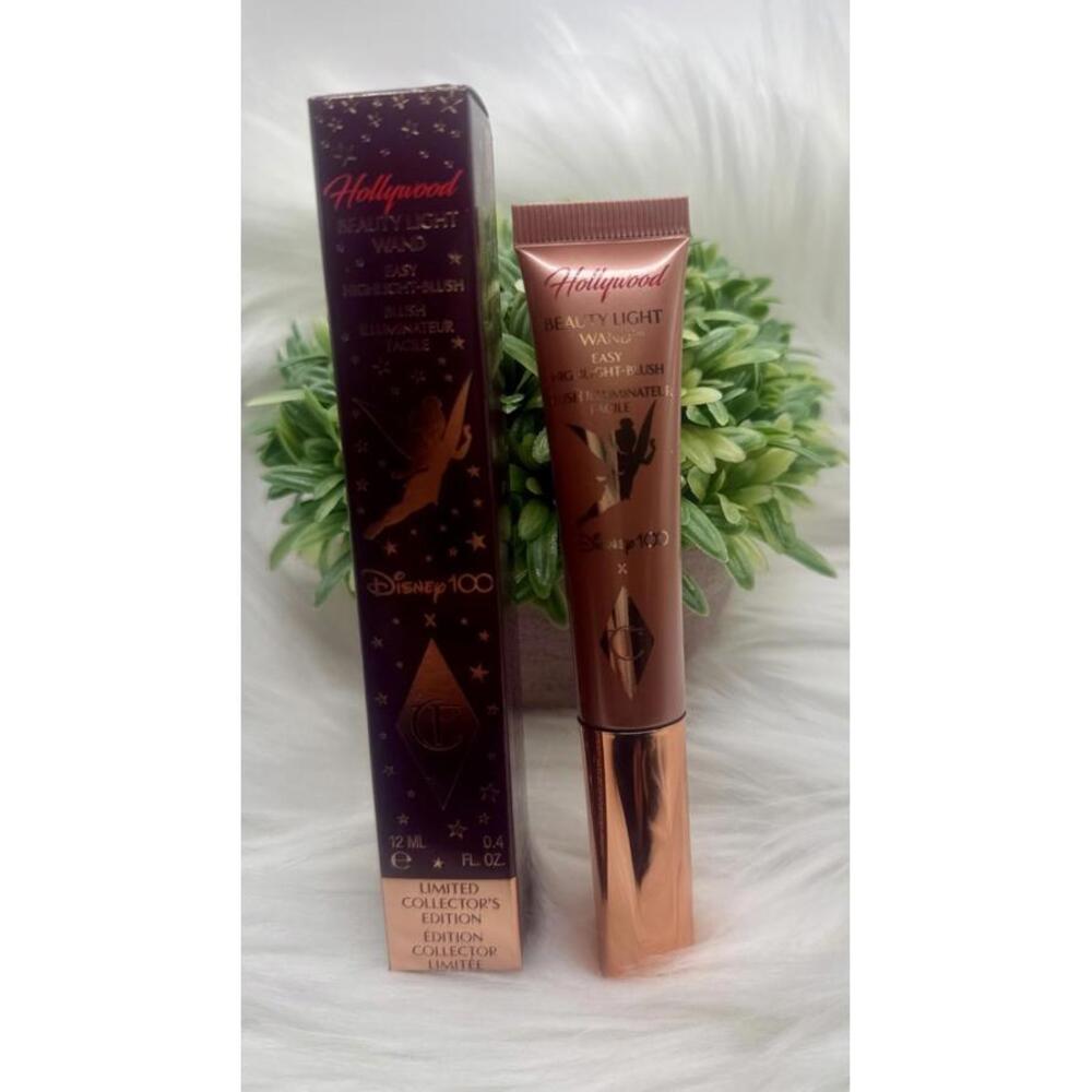 Charlotte Tilbury Hollywood Beauty Light Wand Highlight-Blush Disney 100 Pink